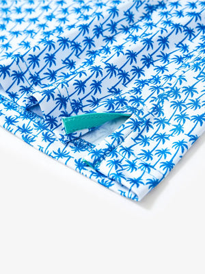 MAELREG's hem slit detail showcases the WHITE PALM Polo shirt. Its refined craftsmanship and fabric texture highlight its high quality